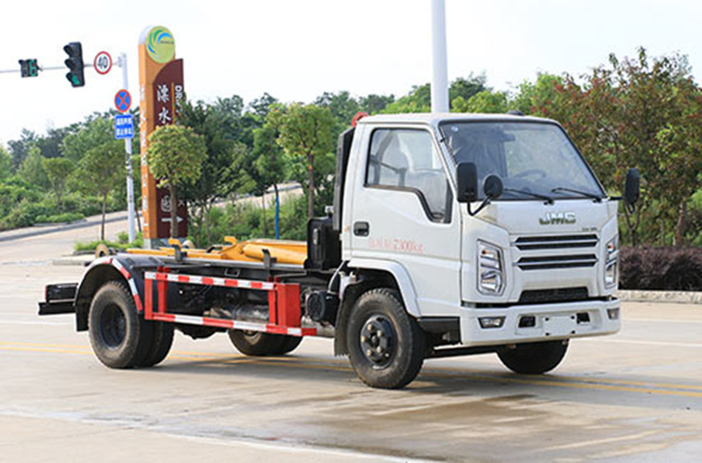 江鈴鉤臂（拉臂）式垃圾車