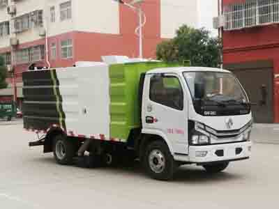 東風(fēng)國六小型吸塵車