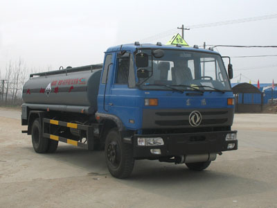 東風(fēng)145平頭化工液體運(yùn)輸車