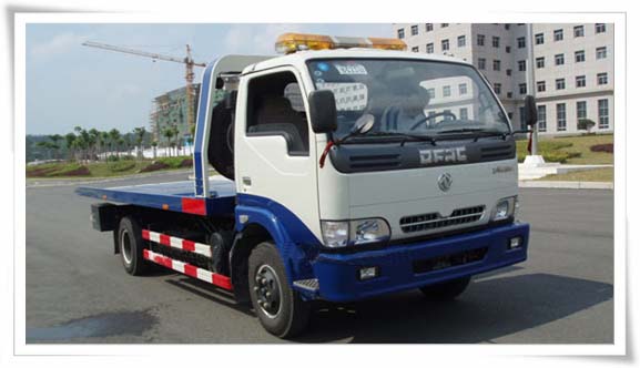 東風(fēng)金霸清障車 