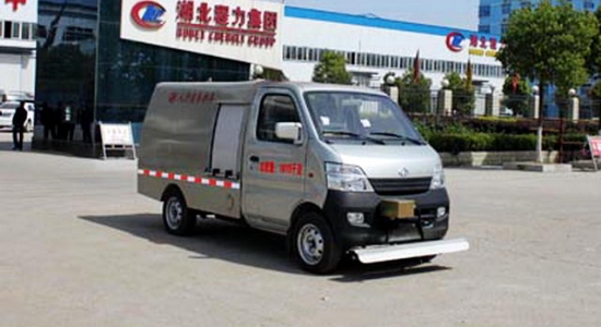 長安人行路面清洗車