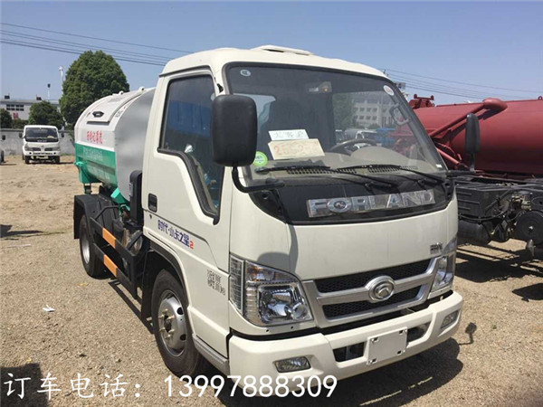 時代小卡之星鉤臂式垃圾車