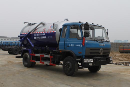 東風153國四吸污車