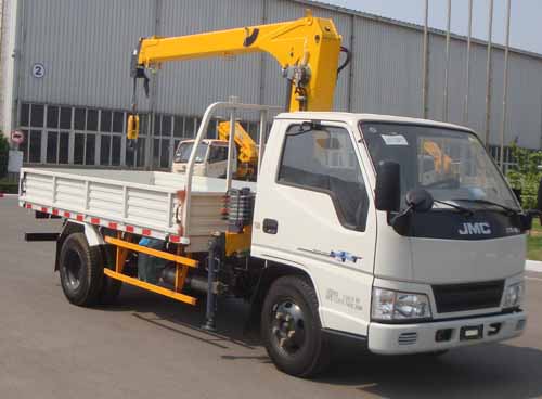 江鈴小型隨車(chē)起重運(yùn)輸車(chē)